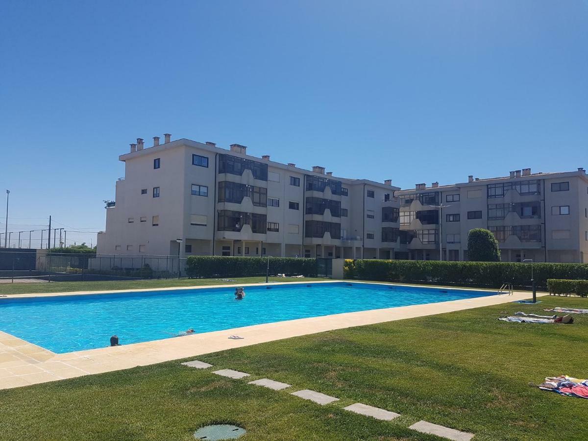 Sunny Beach Apartment Holidays Вила ду Конде Екстериор снимка